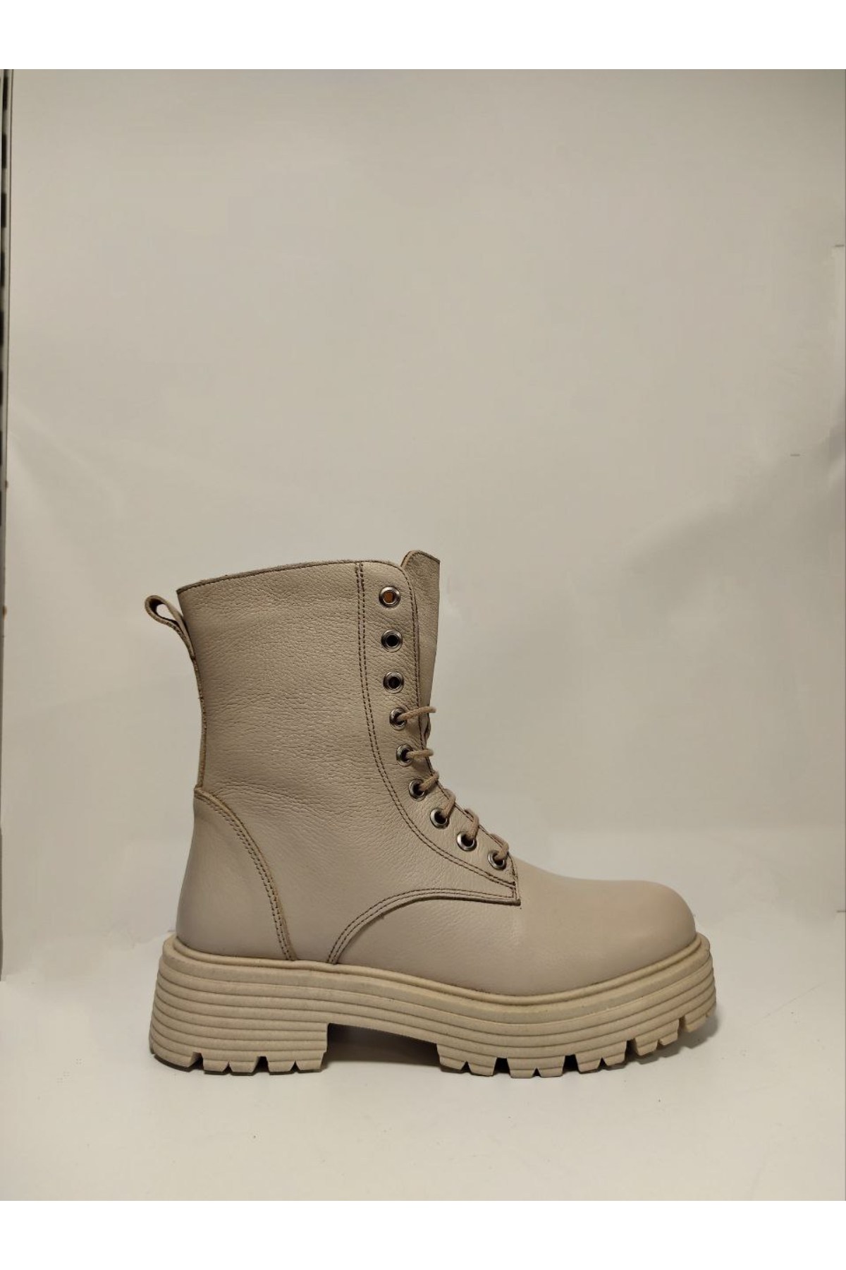 Castle Black YLDZ-23820-1 Hakiki Deri Kadın Bot bej