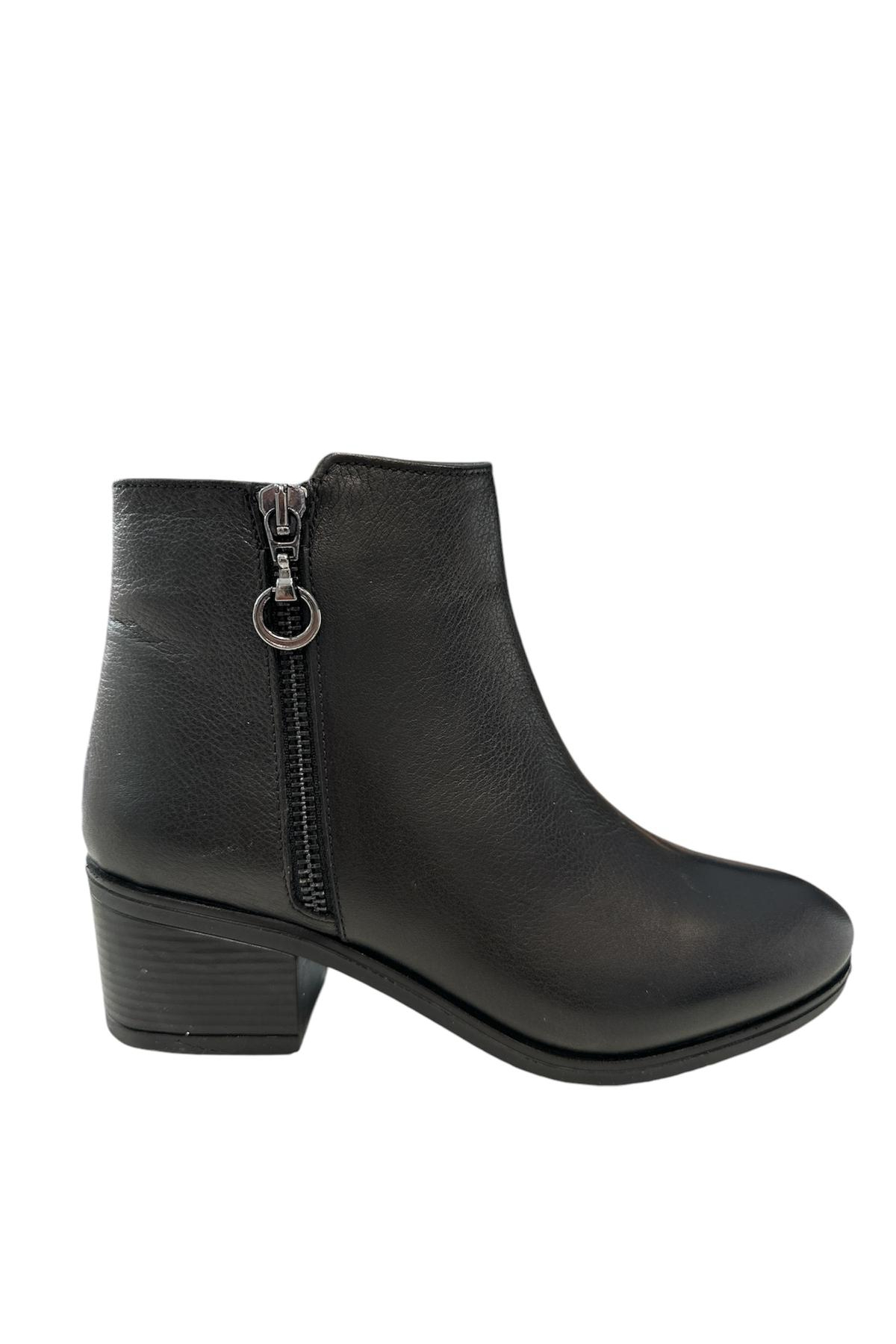 Castle Black YLDZ-87504-1 Kadın Hakkiki Deri Klasık Bot Siyah