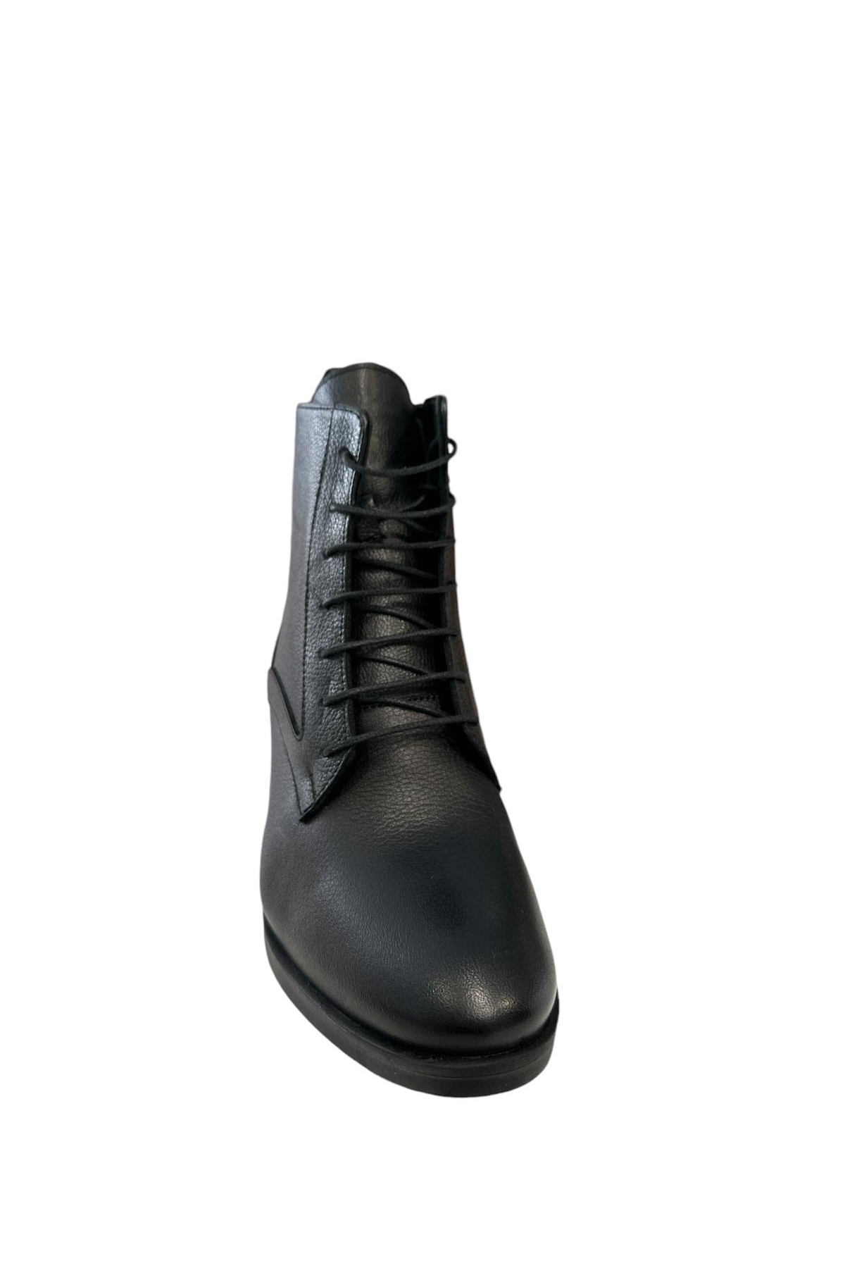 Castle Black YLDZ-92159-1 Kadın Hakiki Deri Klasik Bot Siyah