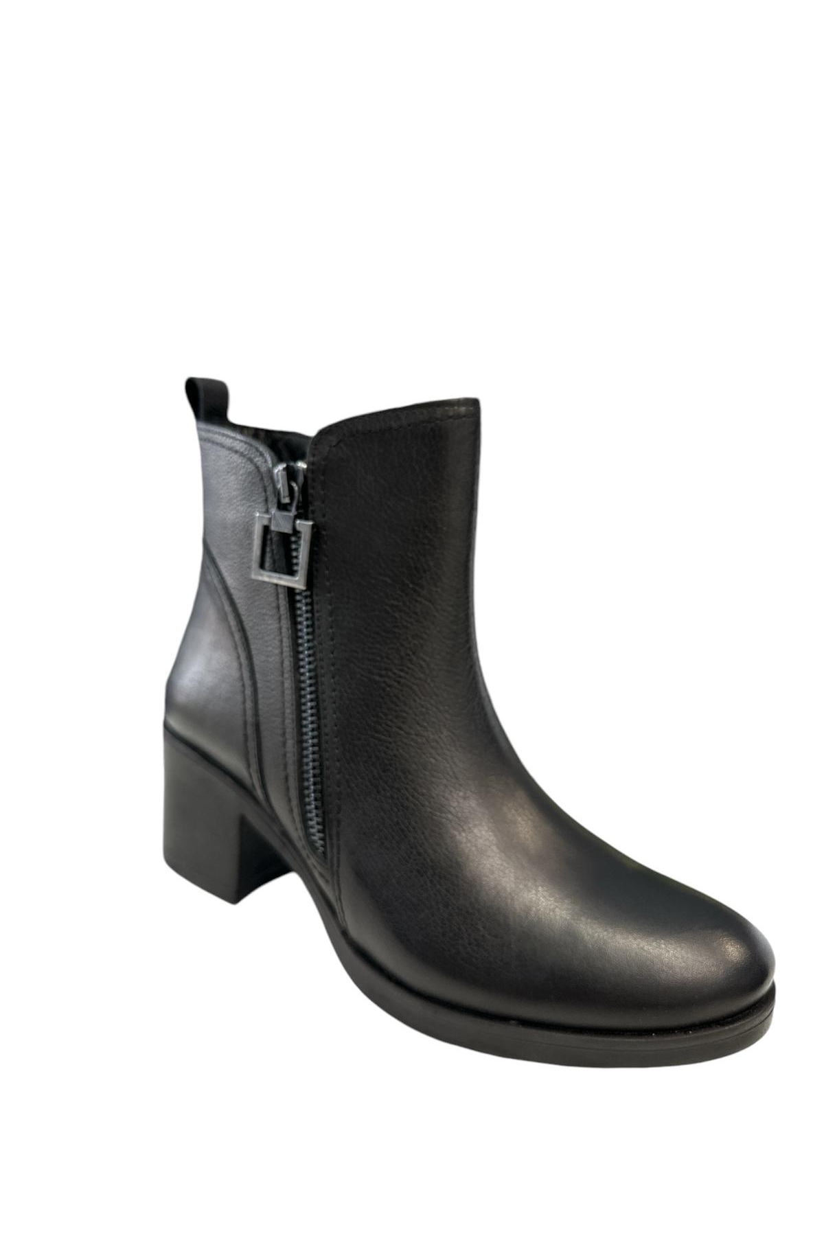 Castle Black YLDZ-92163-1 Kadın Hakiki Deri Klasik Bot Siyah