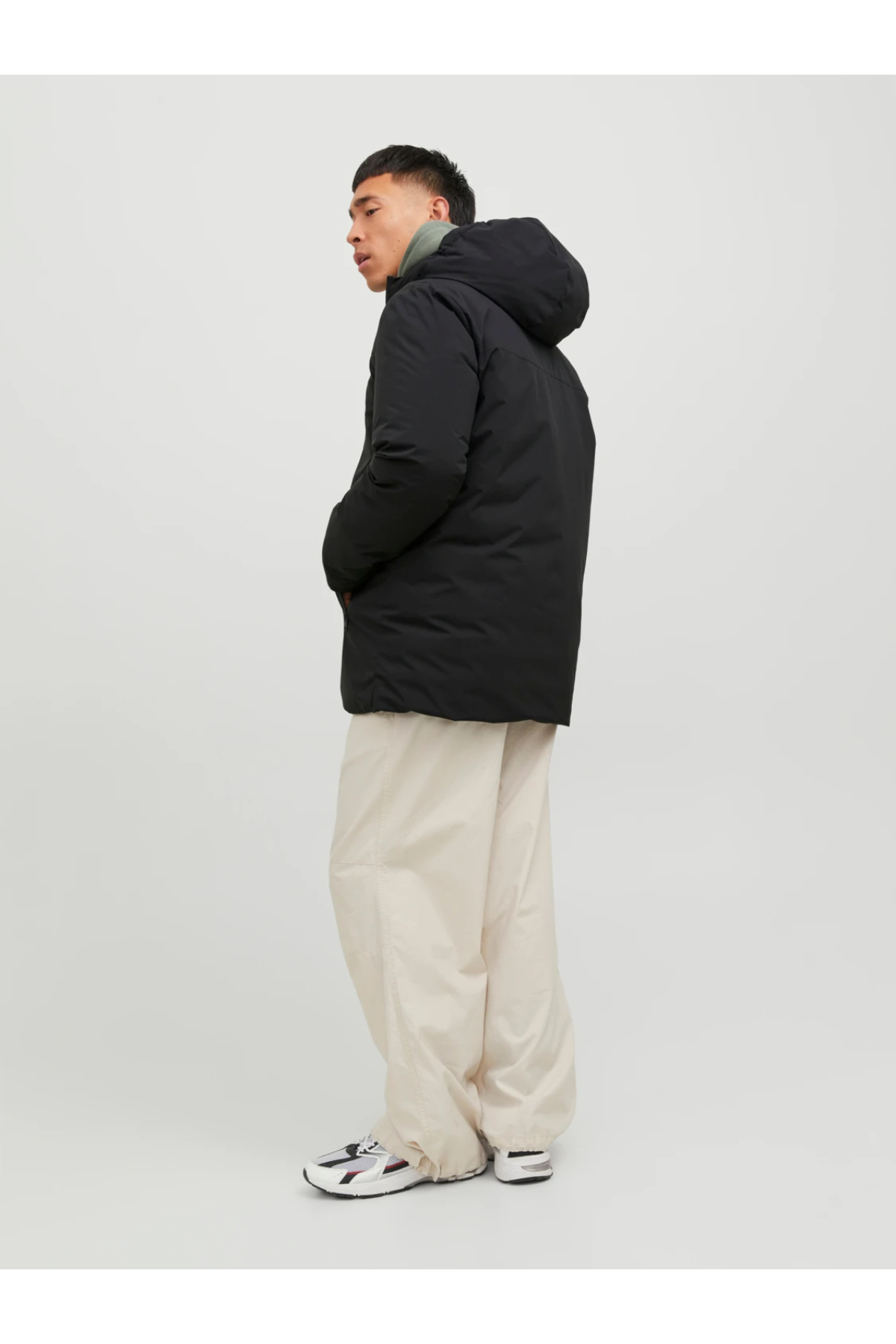 Jack&Jones 12243225 JCOPAYNE Erkek PARKA Siyah