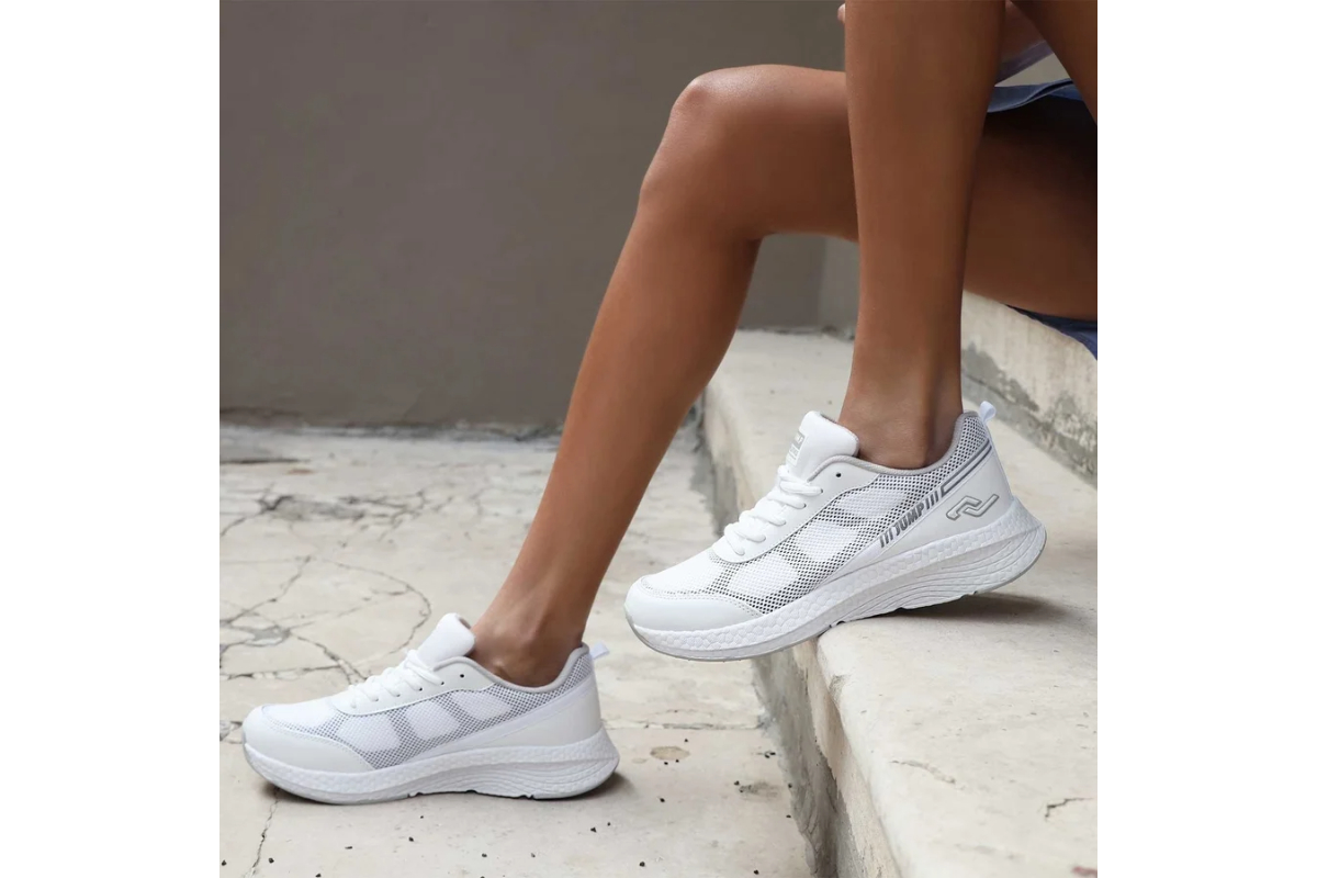Jump 27366 A-Full White Kadın Yürüyüş Ayakkabısı Beyaz