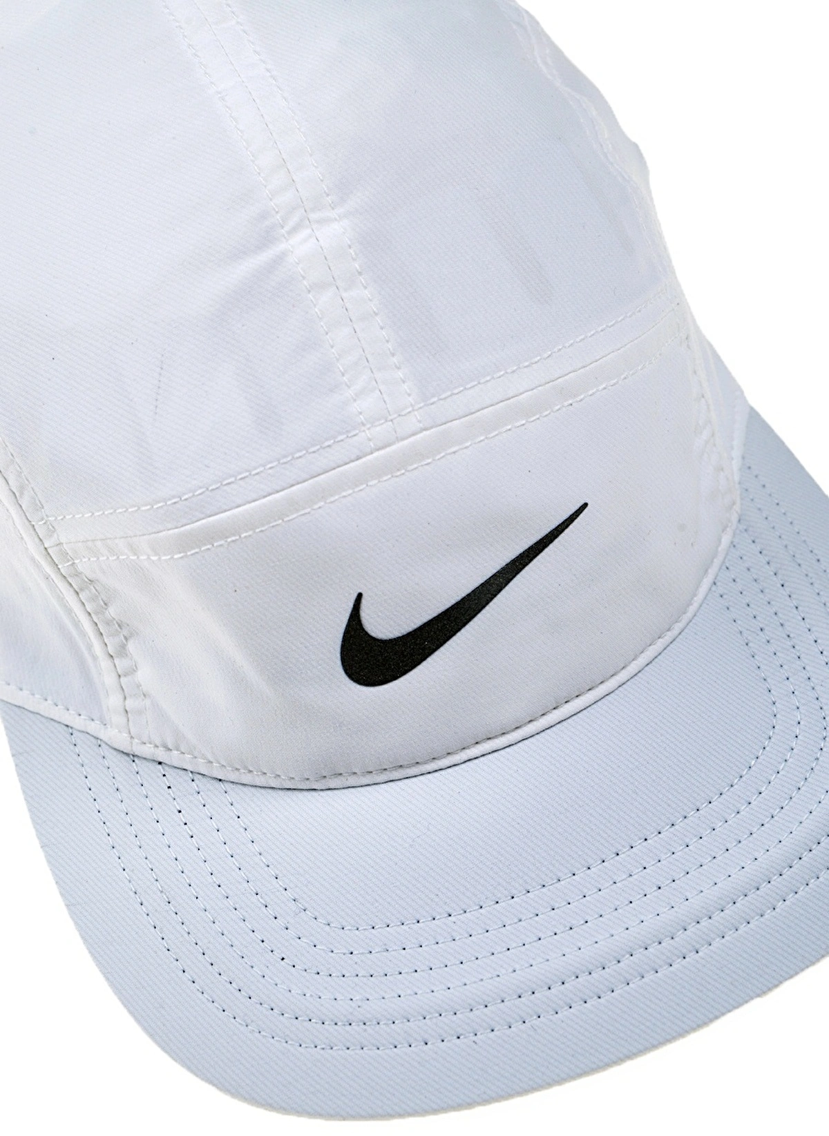 Nike 651659 100 Beyaz Şapka Beyaz