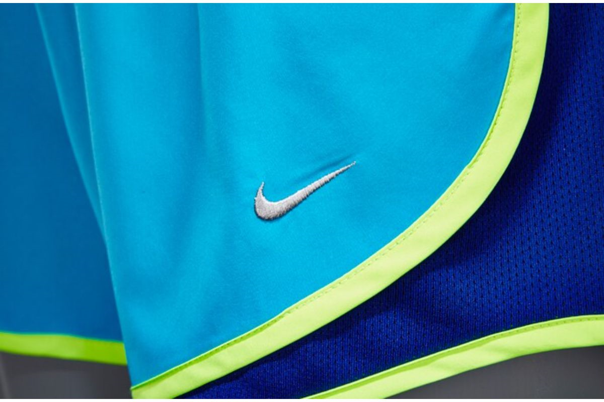 Nike Womens Femme 624278-408 Şort Mavi lacivert