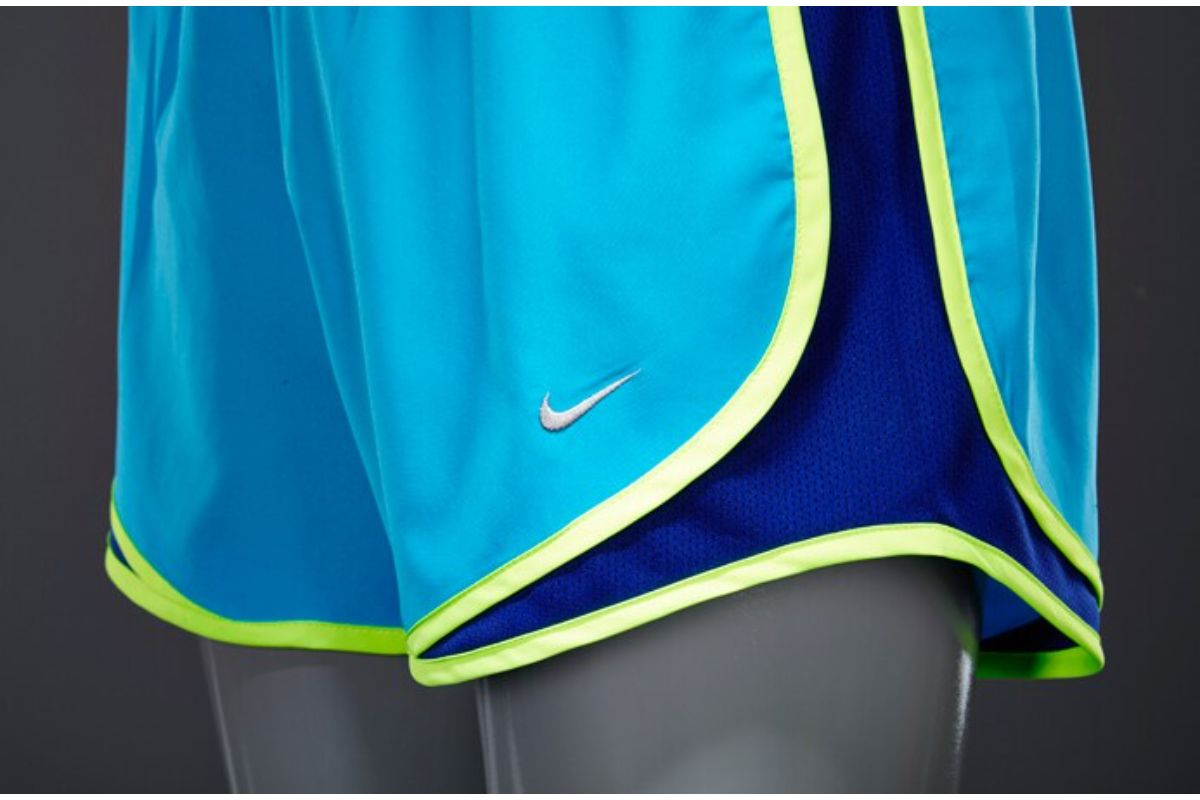 Nike Womens Femme 624278-408 Şort Mavi lacivert