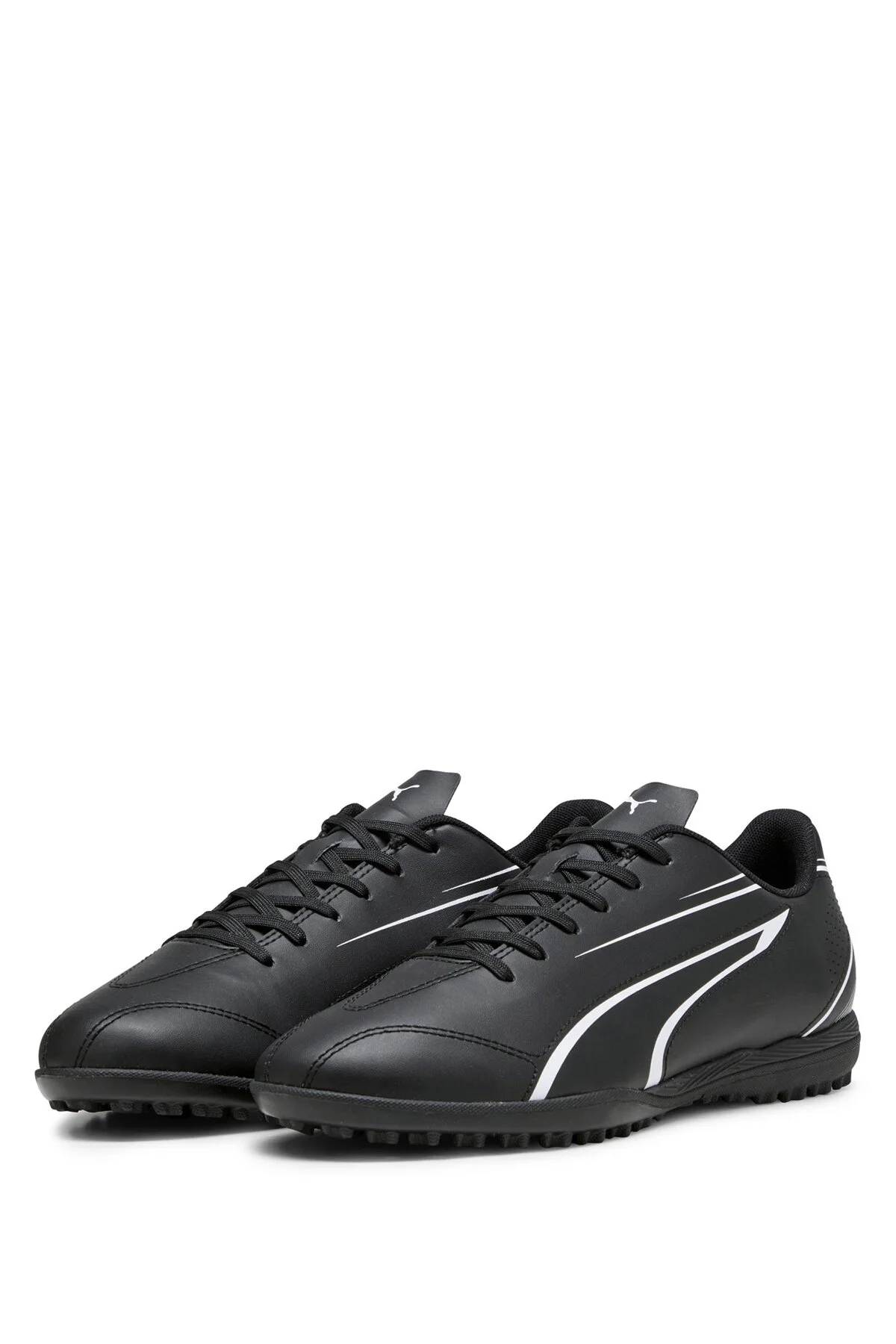 Puma 107484 01 VITORIA TT Erkek Halısaha Ayakkabısı Siyah Beyaz