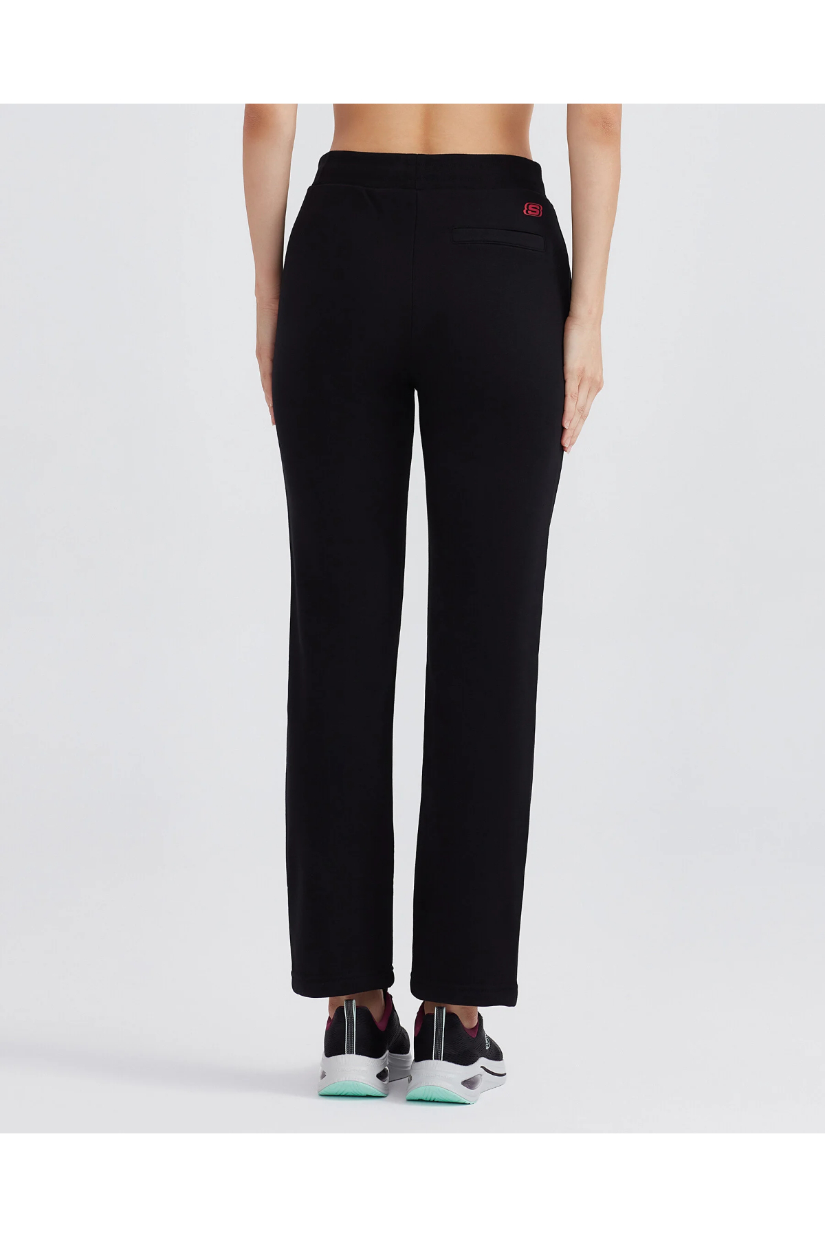 Skechers S232240-001 W Essential Regular Kadın Eşofman Altı Siyah