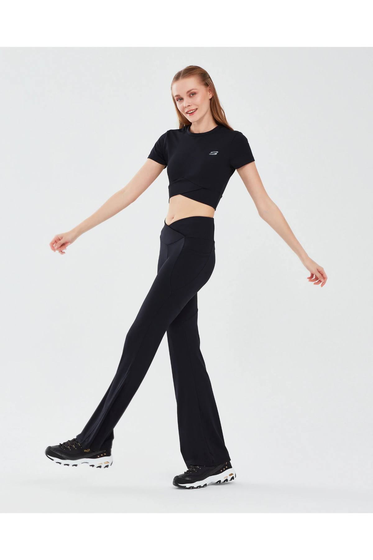 Skechers S241133-001 W Performance  Coll Crop Kadın Spor Crop Siyah