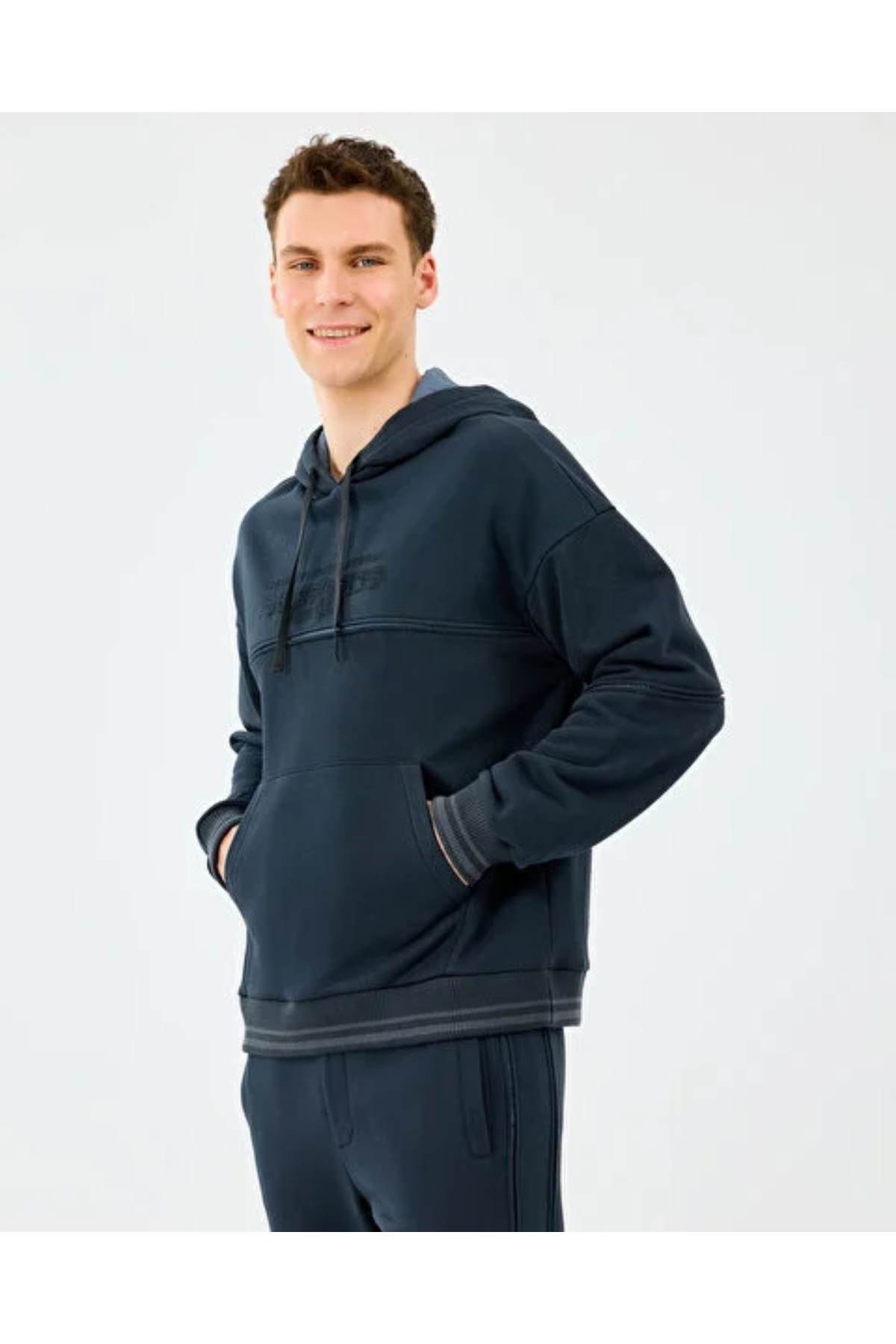 Skechers S2520227-3817 Hoodle Erkek SweatShirt Siyah