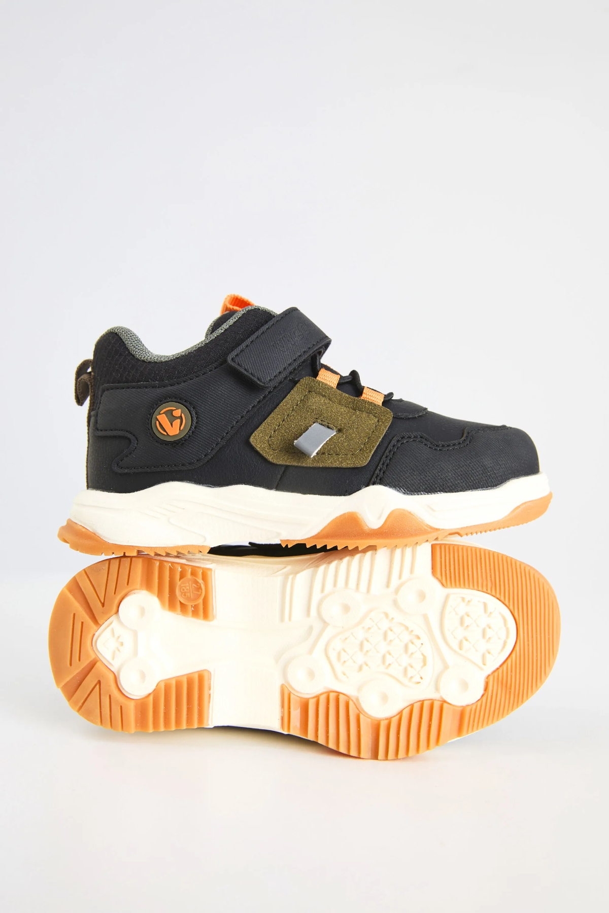 Vicco 946.B24K.440 Getto Çocuk Yürüyüş Ayakkabısı Siyah Beyaz