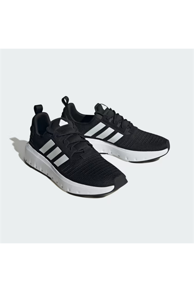 Adidas ID4981 SWİFT RUN 23 Erkek Yürüyüş Ayakkabısı Siyah Beyaz