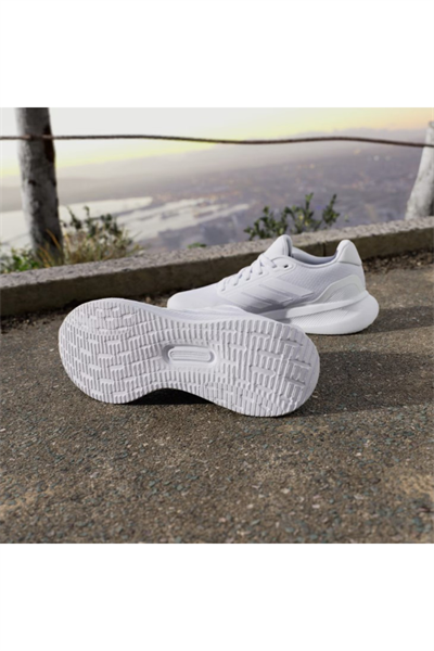 Adidas IH7760 RUNFALCON 5 W Kadın Yürüyüş Ayakkabı Beyaz