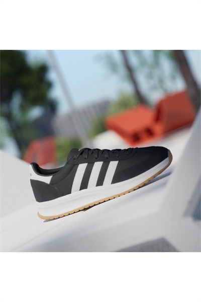 Adidas IH8595 RUN 70s 2.0 Kadın Yürüyüş Ayakkabısı Siyah Beyaz