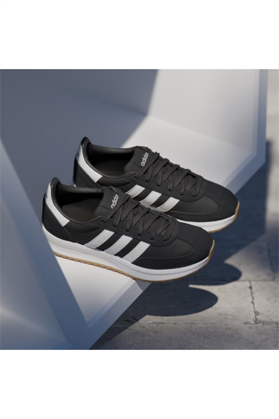 Adidas IH8595 RUN 70s 2.0 Kadın Yürüyüş Ayakkabısı Siyah Beyaz