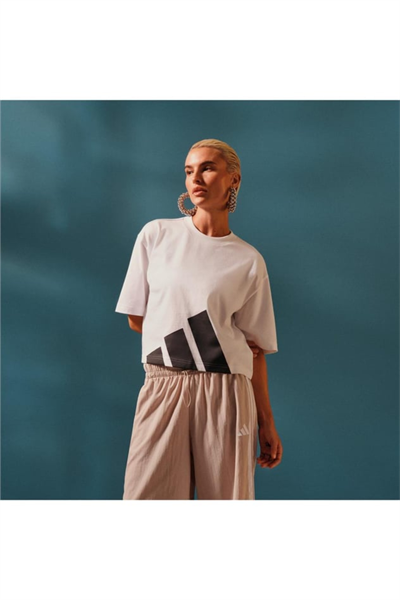 Adidas JG8737 W BL SJ BF T Kadın Tişört Beyaz