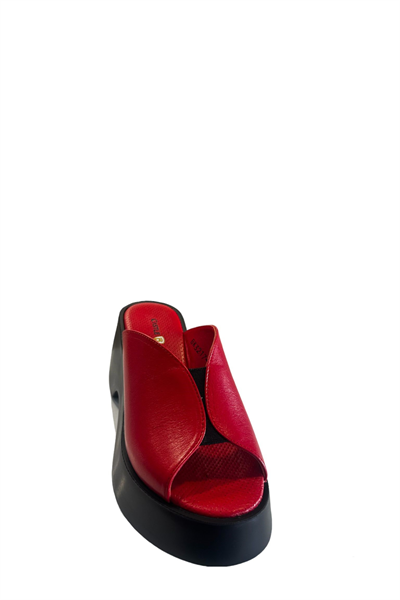 Castle Black 42614 Kadın Hakiki Deri Yazlık Terlik Kırmızı