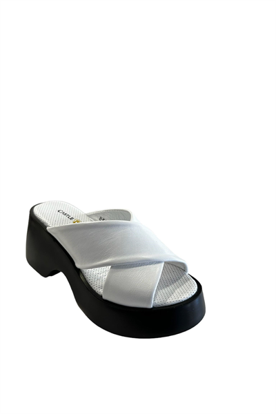 Castle Black 42618 Kadın Hakiki Deri Yazlık Terlik Beyaz