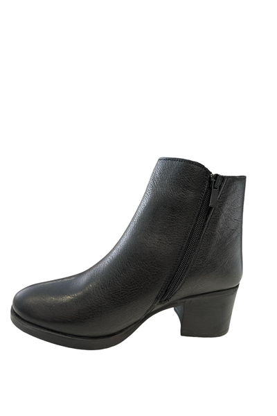Castle Black YLDZ-92160-1 Kadın Hakiki Deri Klasik Bot Siyah