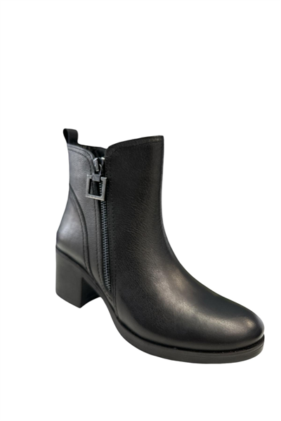 Castle Black YLDZ-92163-1 Kadın Hakiki Deri Klasik Bot Siyah