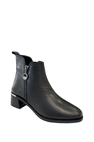 Castle Black YLDZ-9780-1 Kadın Hakiki Deri Klasik Bot Siyah