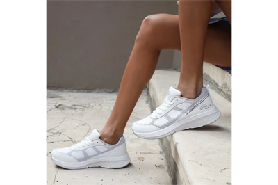 Jump 27366 A-Full White Kadın Yürüyüş Ayakkabısı Beyaz