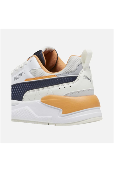 Puma 373108 84 X-Ray 2 Square Erkek Spor Ayakakbısı beyaz turuncu