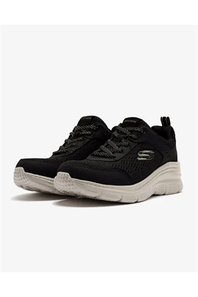 Skechers 896294TK BKGD FASHION FIT  Kadın Spor Ayakkabısı Siyah Beyaz