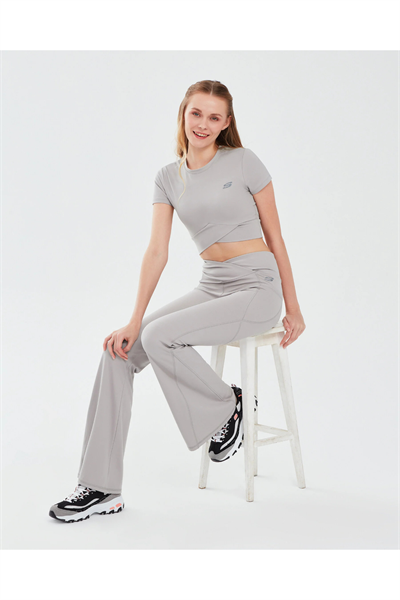 Skechers S241133-003 W Performance  Coll Crop Kadın Spor Crop bej
