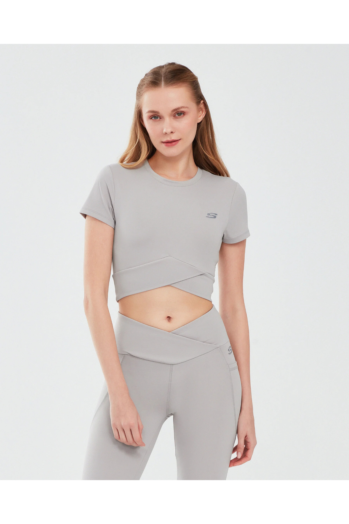 Skechers S241133-003 W Performance  Coll Crop Kadın Spor Crop bej