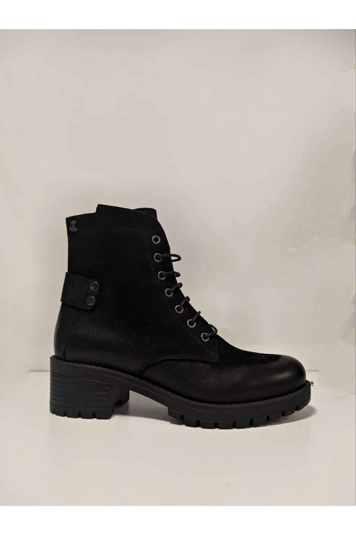 Venüs 3351K Siyah Kadın Bot Siyah