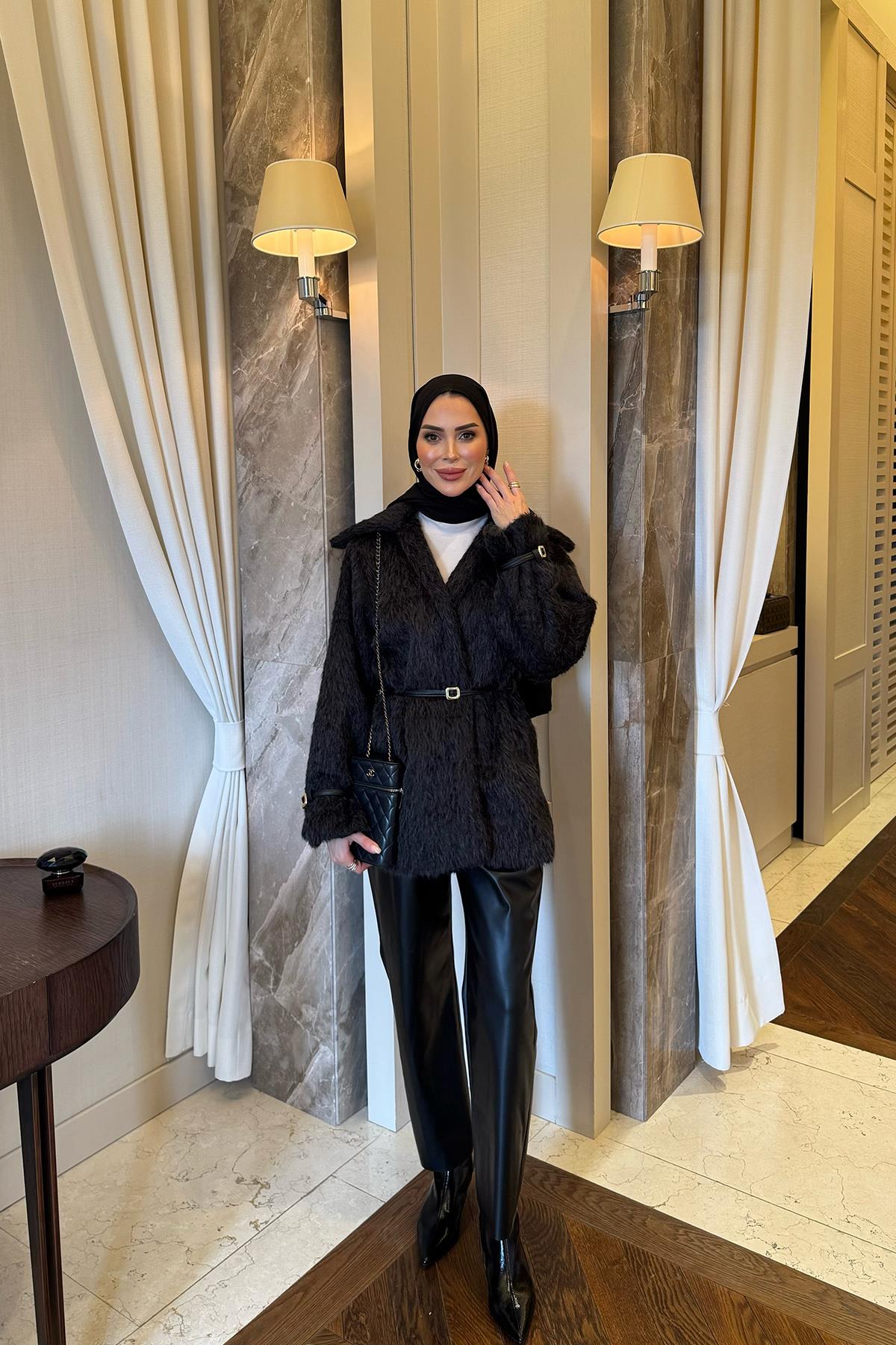 Astarlı Kürk Ceket Siyah