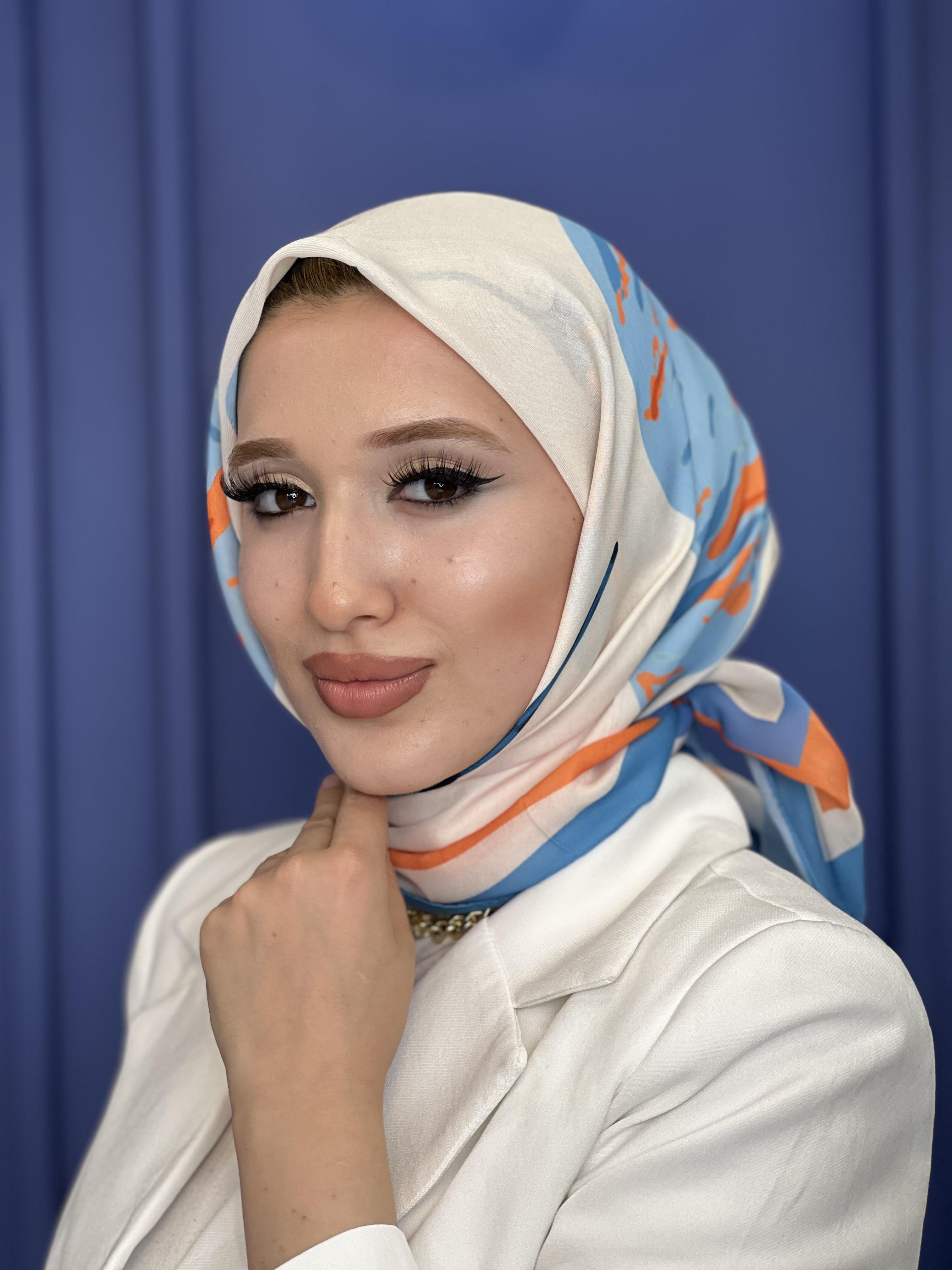 Flora Desen - Beyaz Mavi