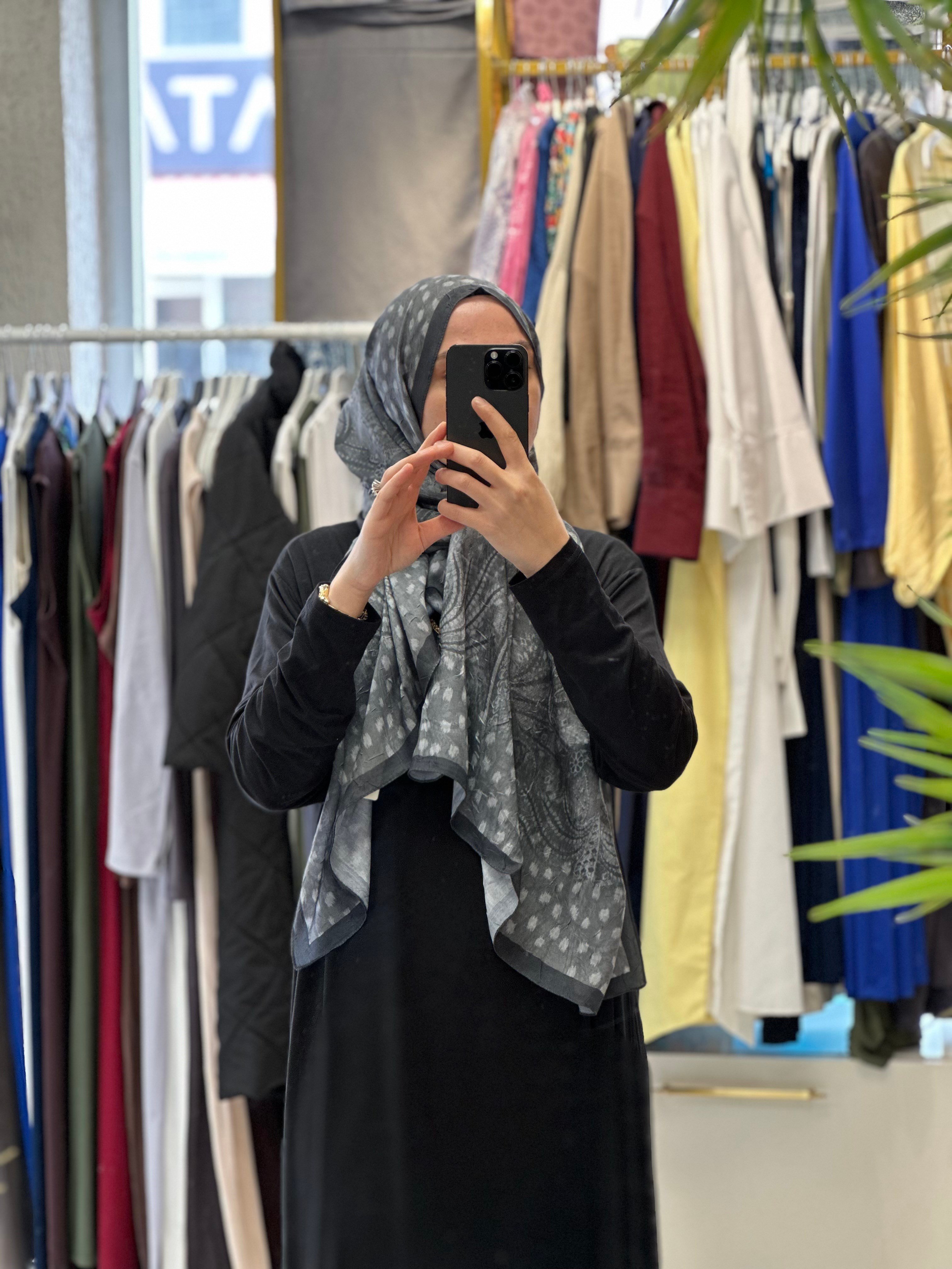 Puantiye Desen Bambu Jakar - Siyah