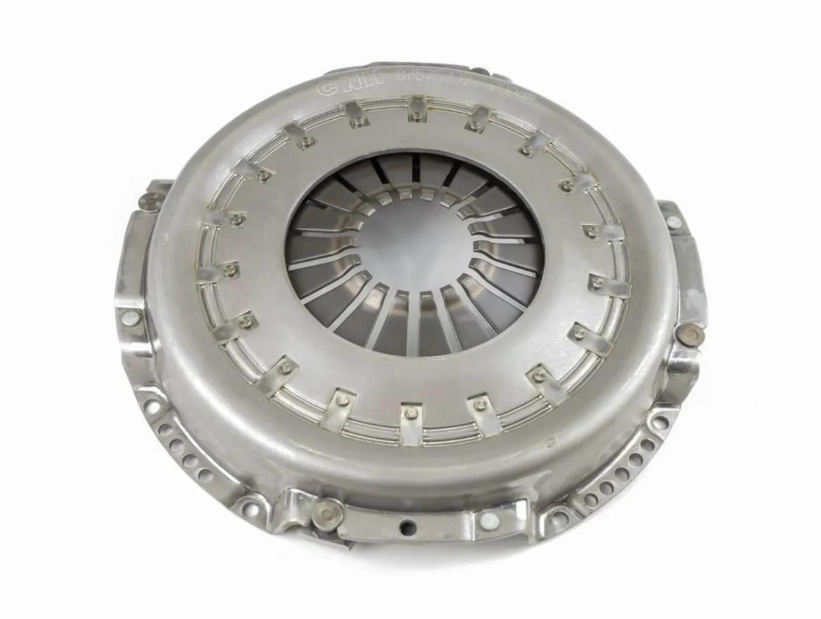 DEBRİYAJ BASKISI KOMPLE 87575337DEBRİYAJ BASKISI KOMPLE Debriyaj AksamıCNHAvşar Otomotiv