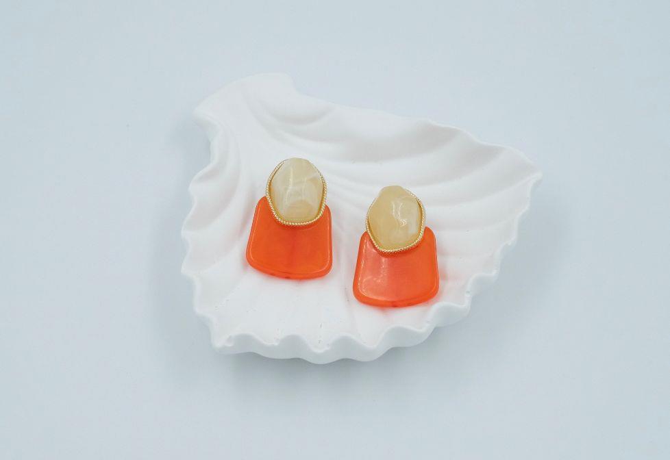 Esila seri orange kemik küpe 00844