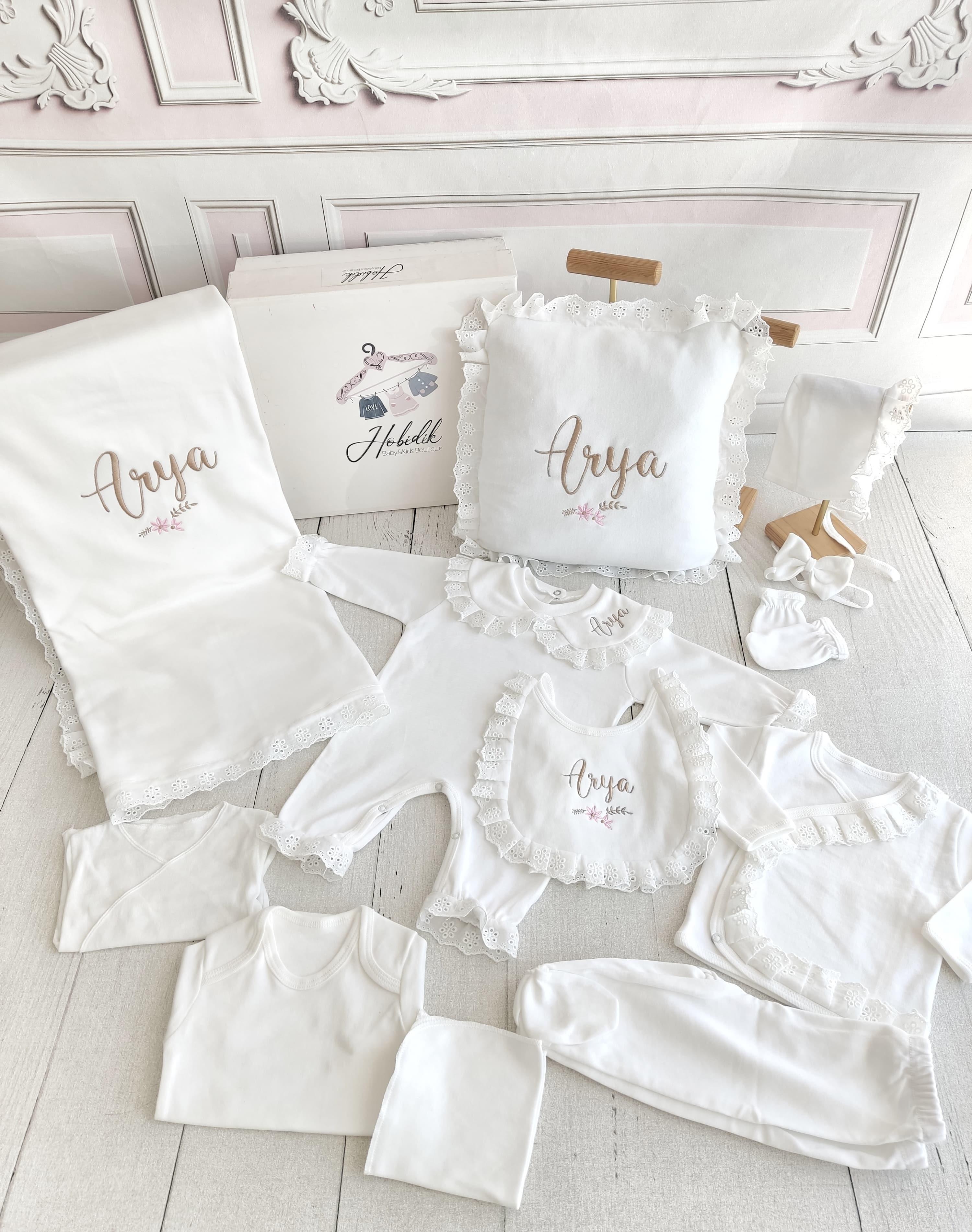 Beyaz Fisto Detaylı Çoklu Set 