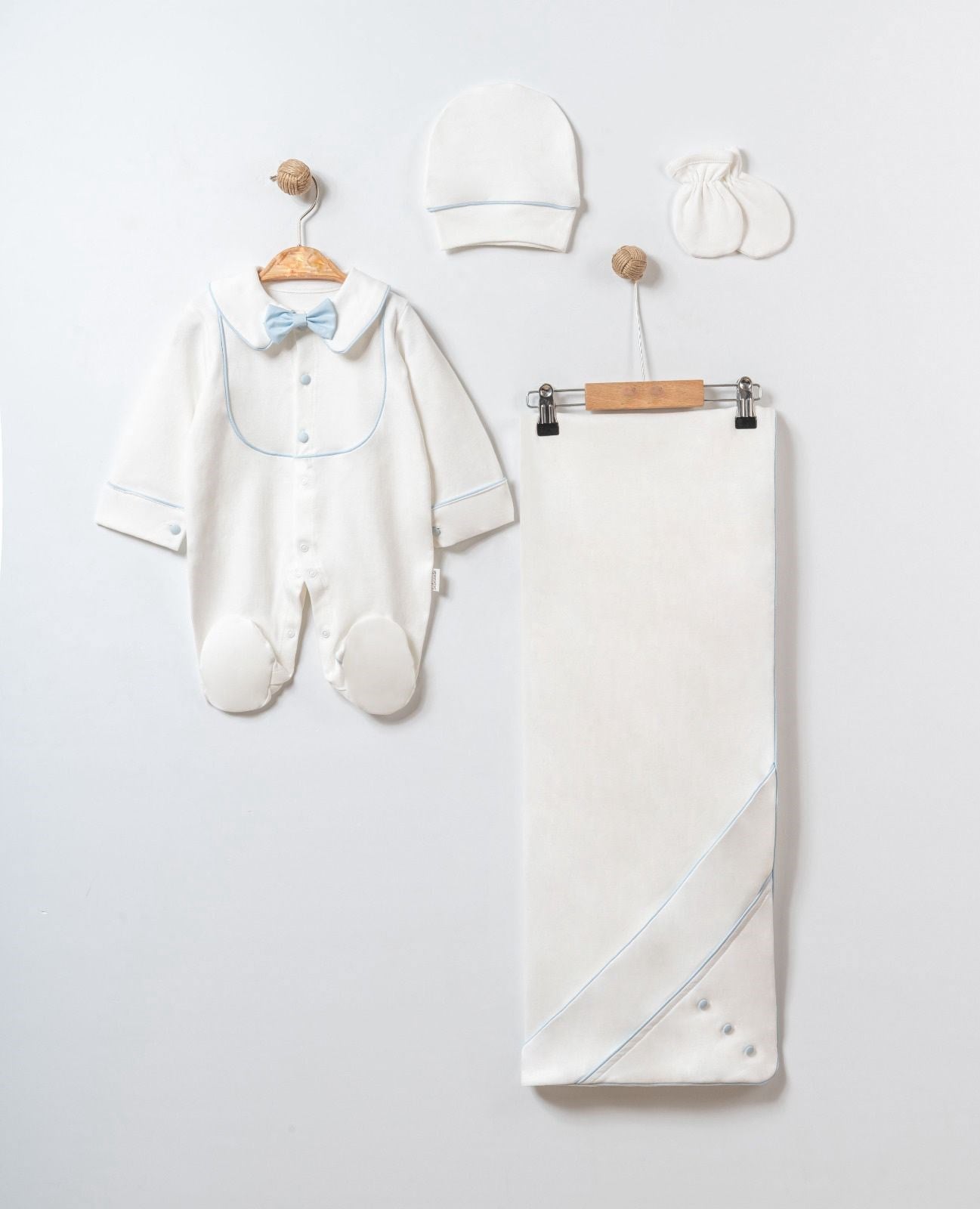 Erkek Bebek Bebe Mavi Düğme Detaylı Battaniyeli Tulum Set 