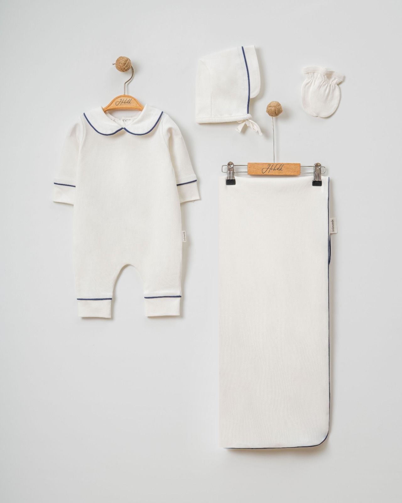 Erkek Bebek Lacivert Biyeli Battaniyeli Tulum Set 