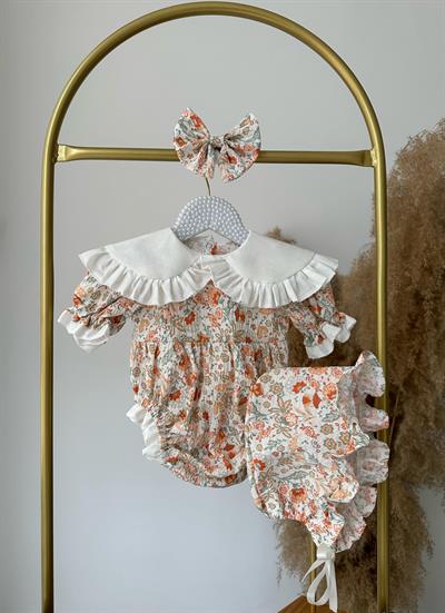 Çiçek Desen Bürümcük Kumaş Bebe Yaka  Romper Set