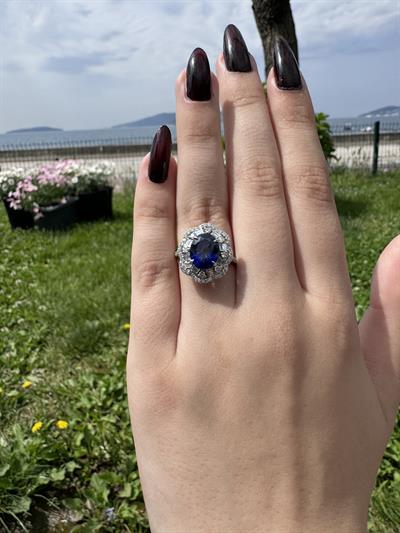 4.34 Karat Pırlanta Safir Yüzük
