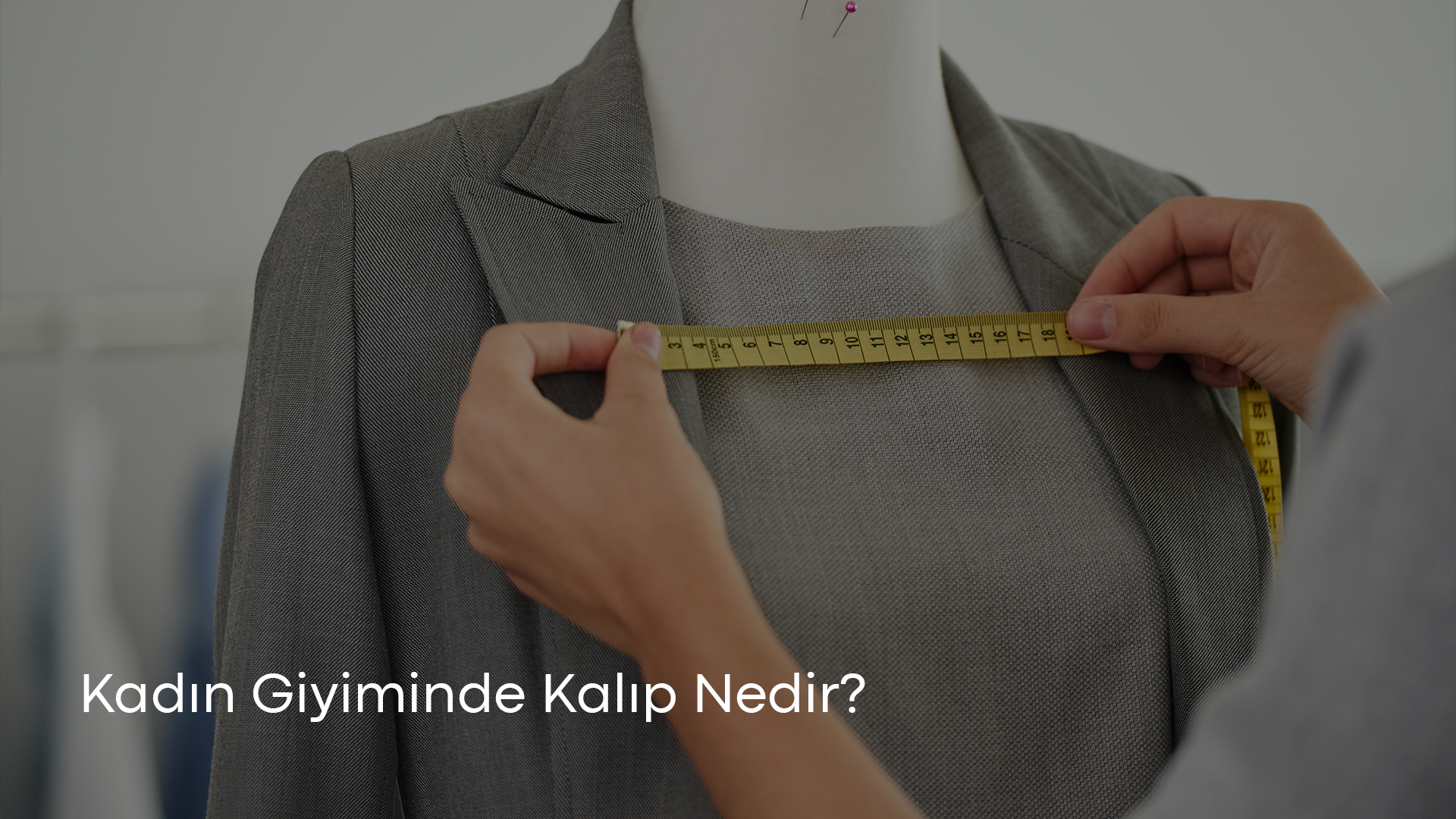 Kadın Giyiminde Kalıp Nedir? Slim Fit – Oversize – Regular Rehberi