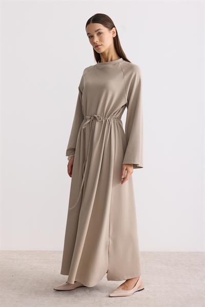 Belden Büzgü Bağlamalı Oversize Elbise Bej