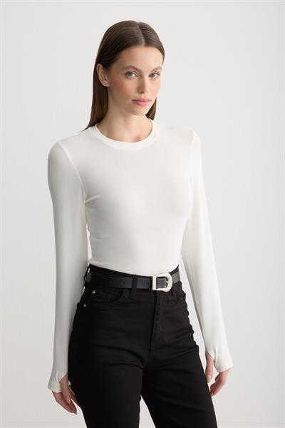 Bisiklet Yaka Parmak Geçmeli Body Ekru