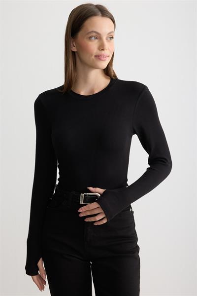 Bisiklet Yaka Parmak Geçmeli Body Siyah