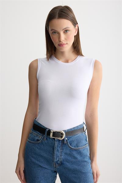 Bisiklet Yaka Sıfır Kol Penye Body Beyaz