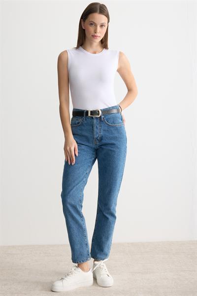 Bisiklet Yaka Sıfır Kol Penye Body Beyaz