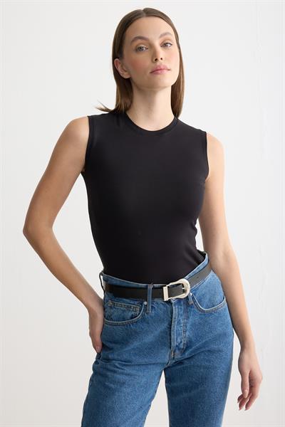 Bisiklet Yaka Sıfır Kol Penye Body Siyah