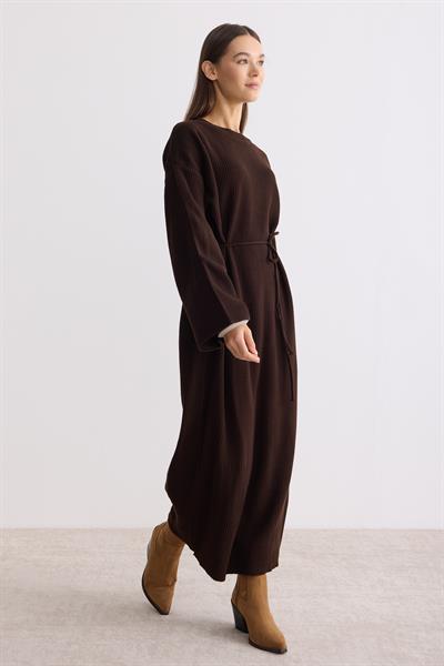 Kuşaklı Oversize Triko Elbise Acı Kahverengi