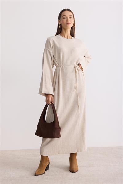 Kuşaklı Oversize Triko Elbise Bej