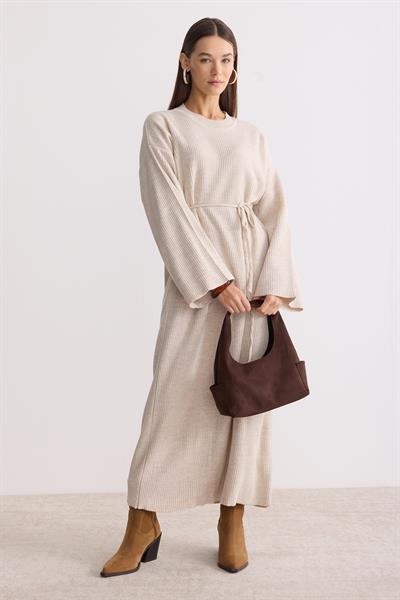 Kuşaklı Oversize Triko Elbise Bej